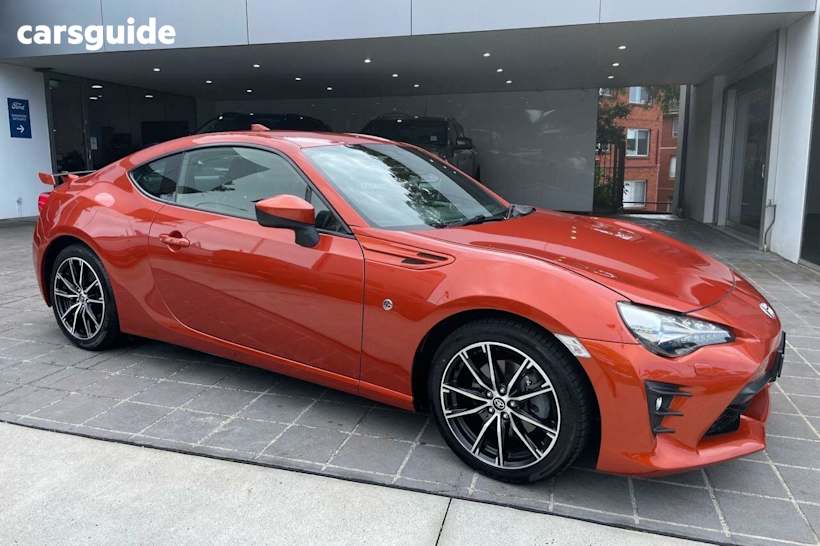 Orange 2017 Toyota 86 Coupe GTS