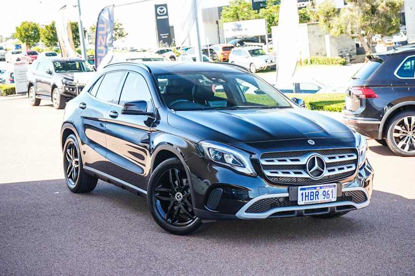 Black 2019 Mercedes-Benz GLA180 Wagon