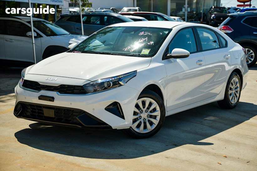 White 2024 Kia Cerato Sedan S