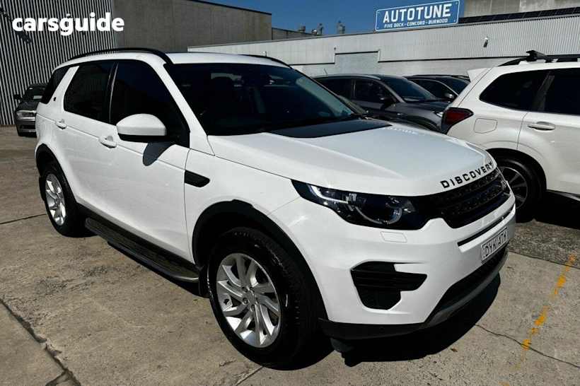 White 2016 Land Rover Discovery Sport Wagon TD4 SE
