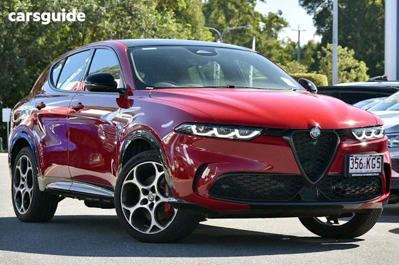 Red 2023 Alfa Romeo Tonale Wagon Veloce Phev Q4