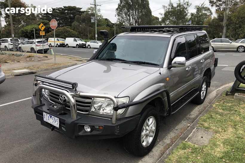 Silver 2005 Toyota Landcruiser Sahara Wagon V8