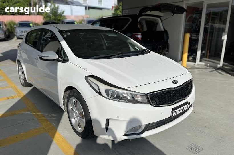 White 2017 Kia Cerato Hatchback S