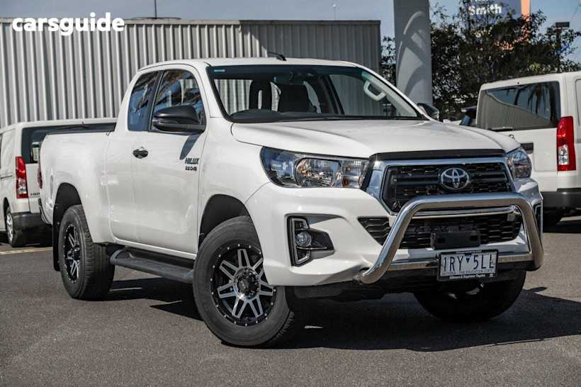 White 2020 Toyota Hilux Ute Tray