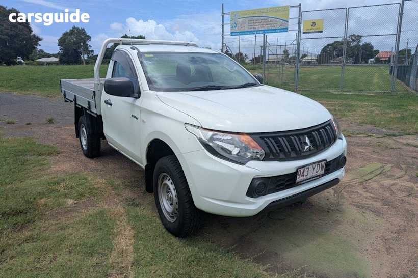 White 2018 Mitsubishi Triton Ute Tray