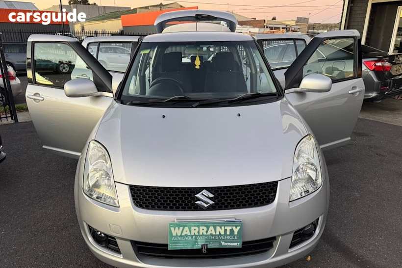 Silver 2008 Suzuki Swift Hatchback Re.1