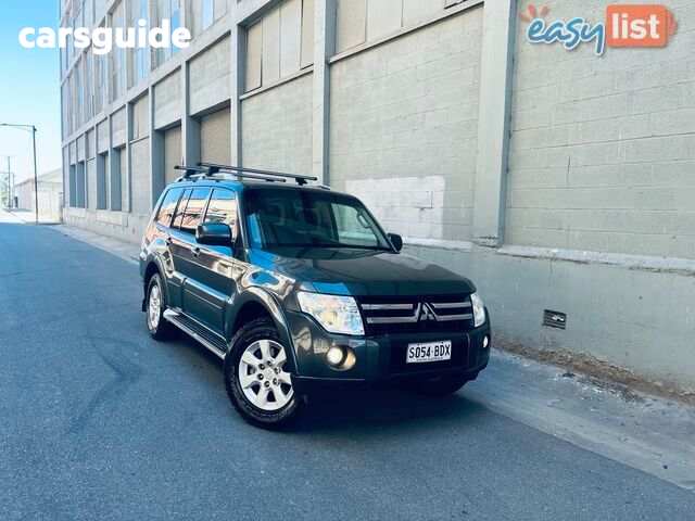 2011 Mitsubishi Pajero Wagon Gls Lwb (4X4)