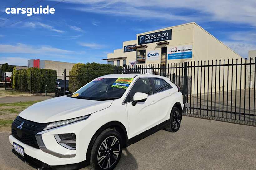 White 2023 Mitsubishi Eclipse Cross Wagon Es (2Wd)