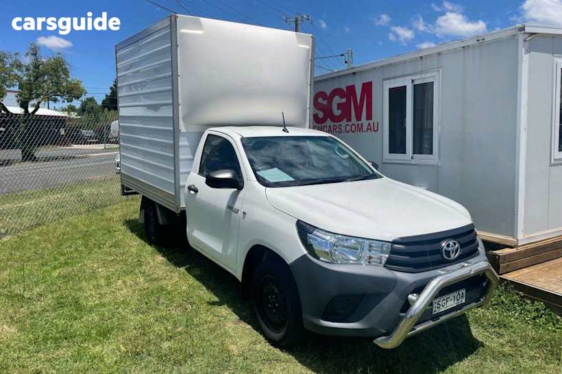 White 2017 Toyota Hilux Ute Tray WORKMATE TGN121R