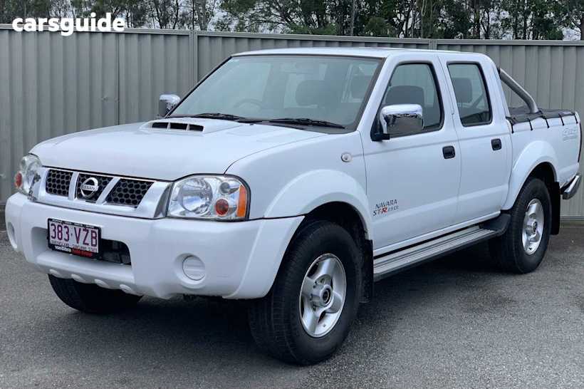 White 2013 Nissan Navara Dual Cab Pick-up ST-R (4X4)