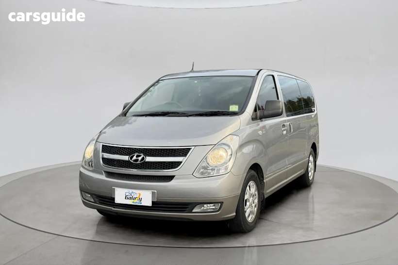 Grey 2011 Hyundai Imax Wagon