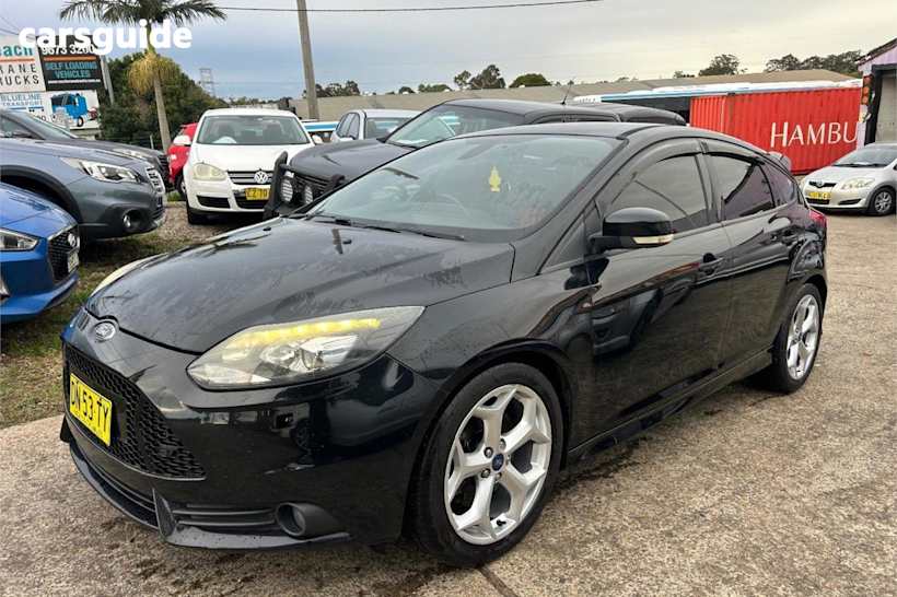 Black 2014 Ford Focus Hatchback ST