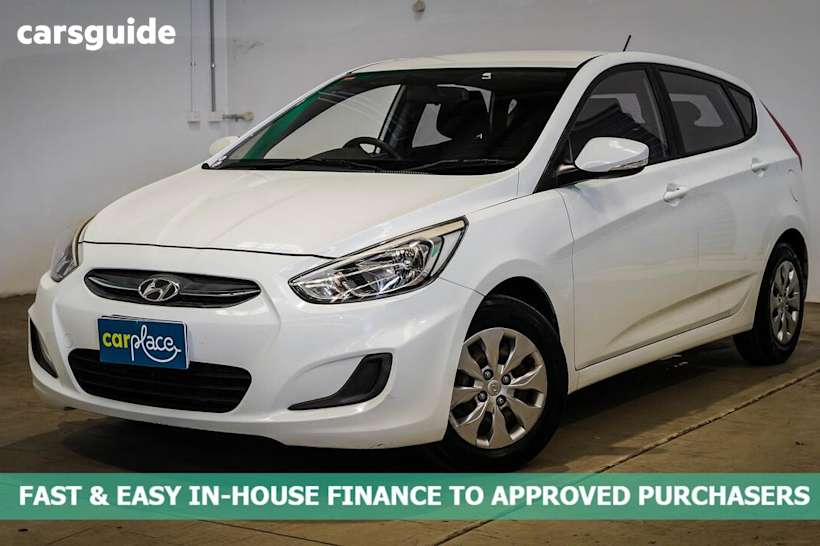 White 2016 Hyundai Accent Hatchback Active