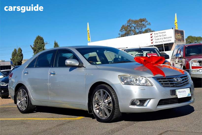 Silver 2010 Toyota Aurion Sedan Presara