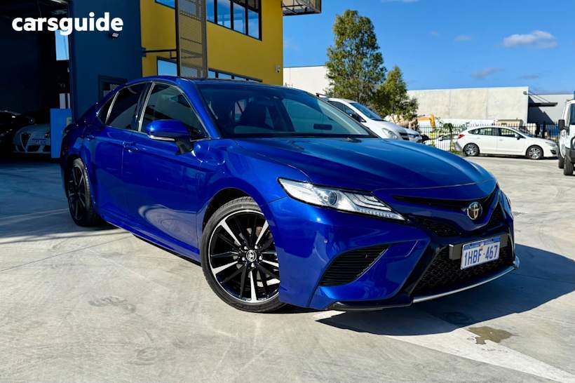 Blue 2020 Toyota Camry Sedan SX