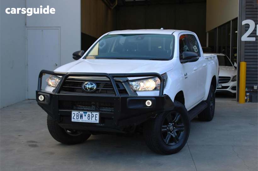 White 2022 Toyota Hilux Double Cab Chassis SR (4X4)