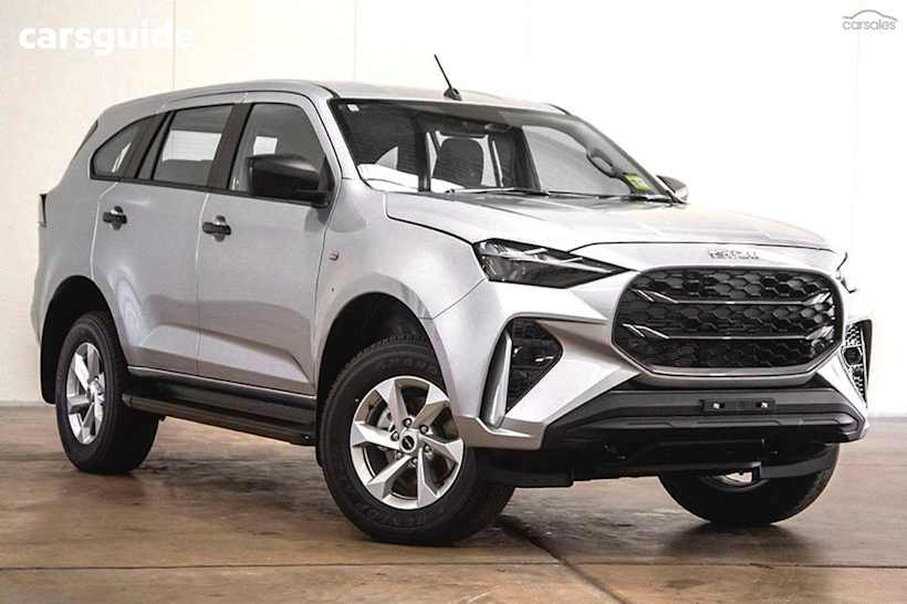 Silver 2025 Isuzu MU-X Wagon LS-M (4X4)