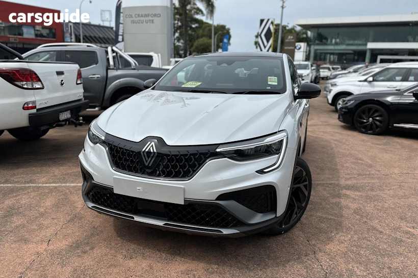 White 2024 Renault Arkana Coupe Espirit Alpine