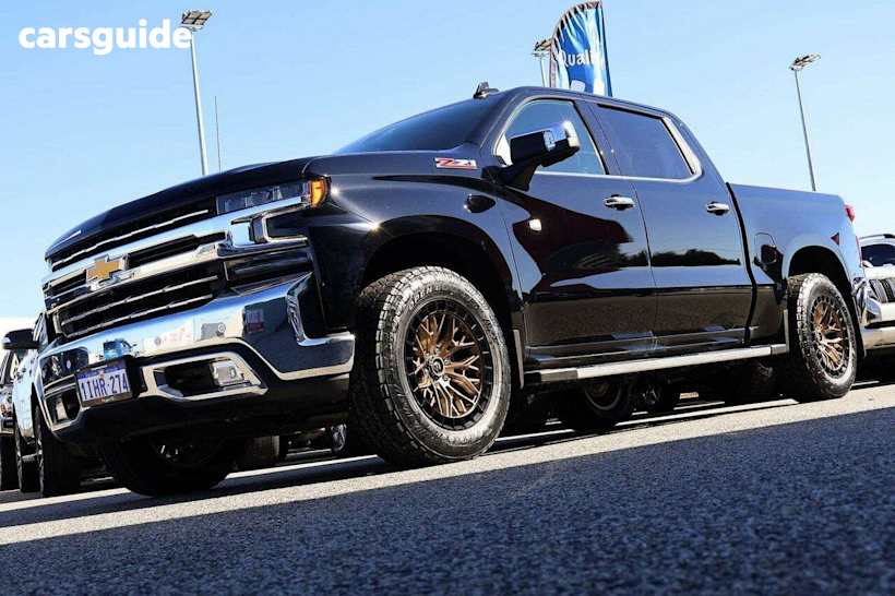 Black 2022 Chevrolet Silverado Crew Cab Pickup 1500 LTZ Premium Tech Pack