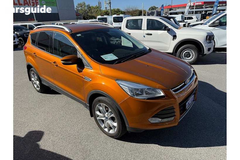 Orange 2015 Ford Kuga Wagon Trend (awd)