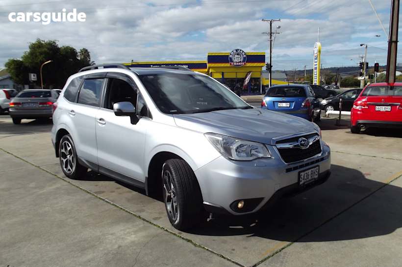 Silver 2015 Subaru Forester Wagon 2.5I-S