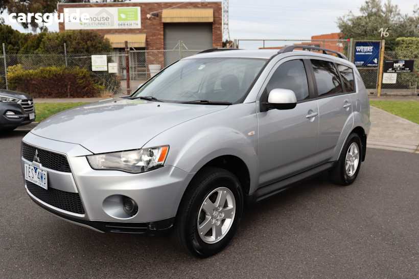 Silver 2012 Mitsubishi Outlander Wagon Ls (Fwd)