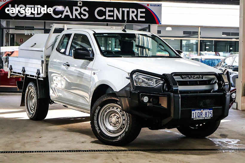 White 2021 Isuzu D-MAX Space Cab Chassis SX (4X4)