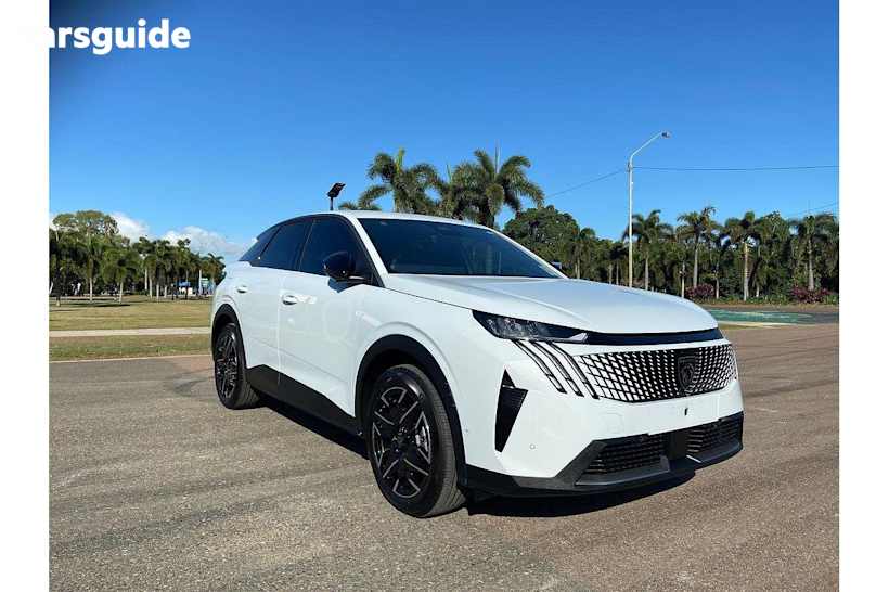 White 2025 Peugeot 3008 SUV ALLURE HYBRID F