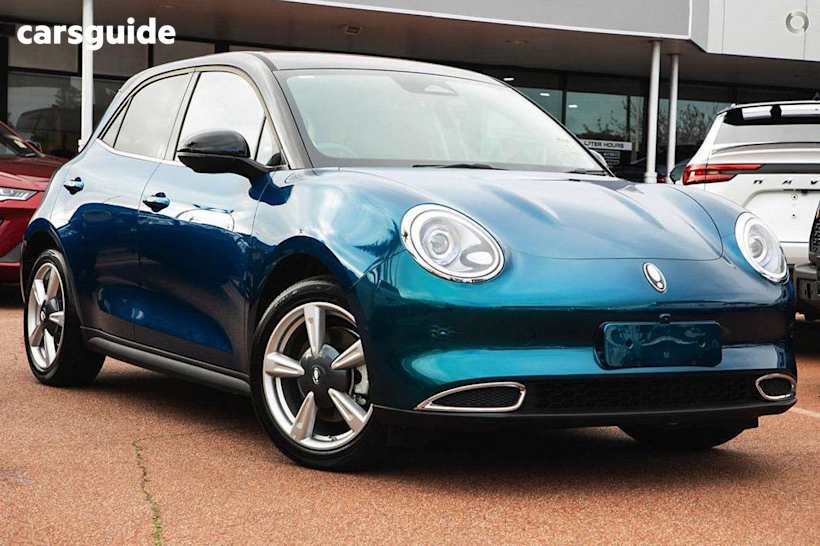 Green 2025 GWM ORA Hatchback Extended Range