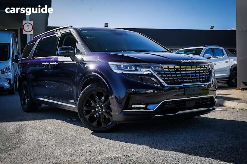 Blue 2022 Kia Carnival Wagon Platinum