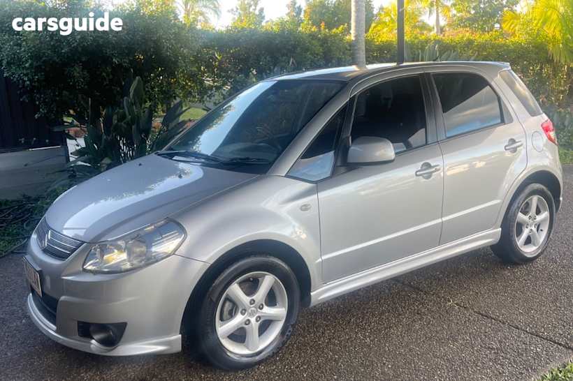 Silver 2008 Suzuki SX4 Hatchback S