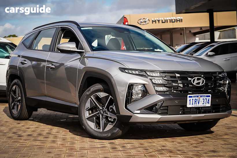 Silver 2025 Hyundai Tucson Wagon Hybrid (Fwd)
