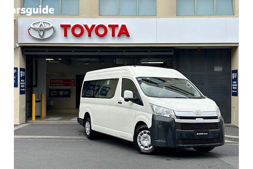 White 2019 Toyota Hiace Bus Commuter (12 Seats)