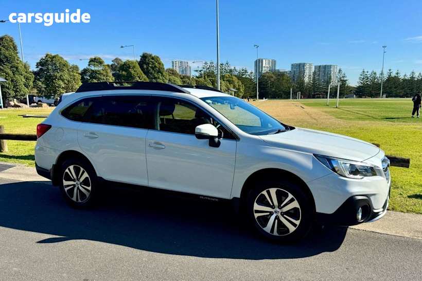 White 2019 Subaru Outback Wagon
