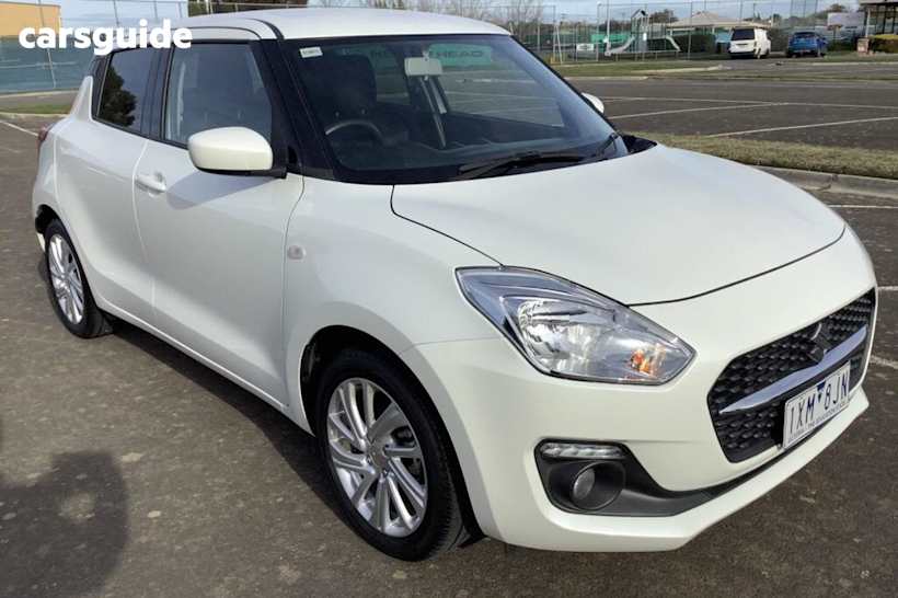 White 2023 Suzuki Swift Hatchback Gl Navi