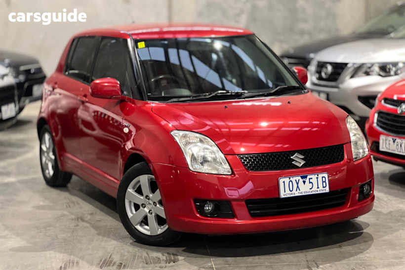 Red 2008 Suzuki Swift Hatchback S