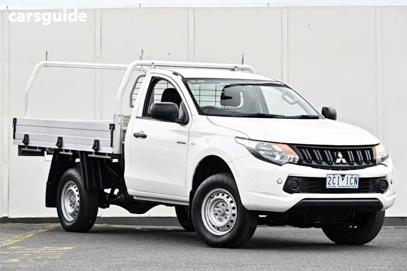 White 2016 Mitsubishi Triton Cab Chassis Glx