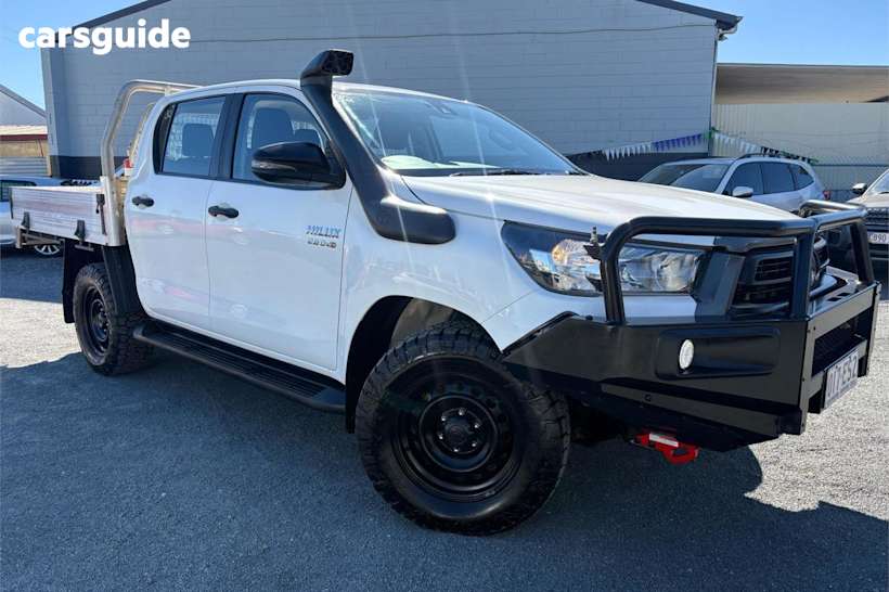 White 2022 Toyota Hilux Double Cab Chassis Sr (4X4)