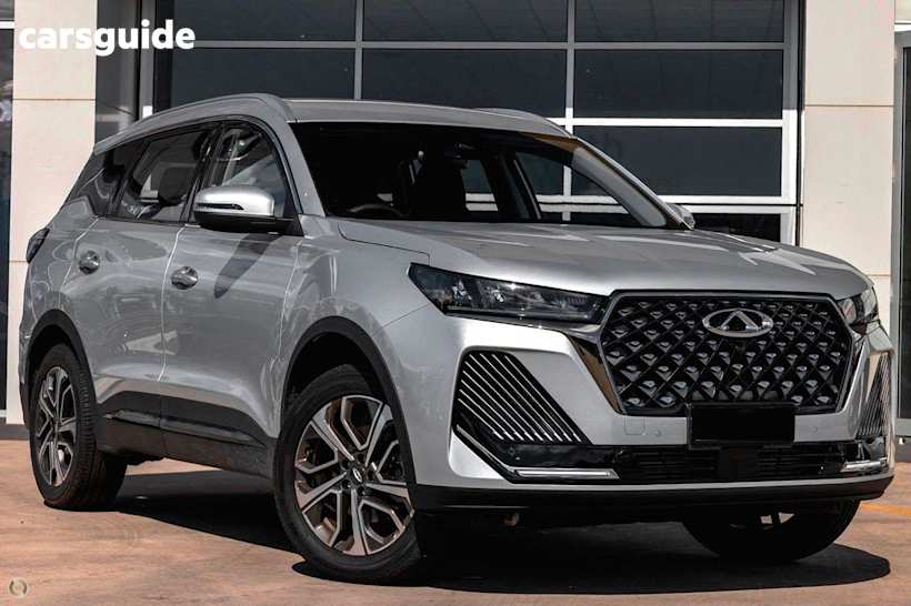 Silver 2025 Chery Tiggo 7 PRO SUV SE F