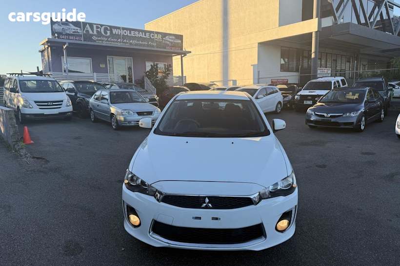 White 2016 Mitsubishi Lancer Sedan ES Sport