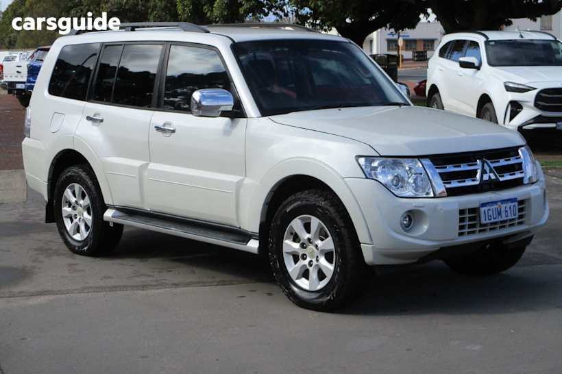 White 2012 Mitsubishi Pajero Wagon Glx Lwb (4X4)