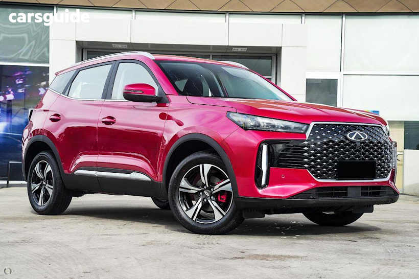 Red 2025 Chery Tiggo 4 SUV URBAN F