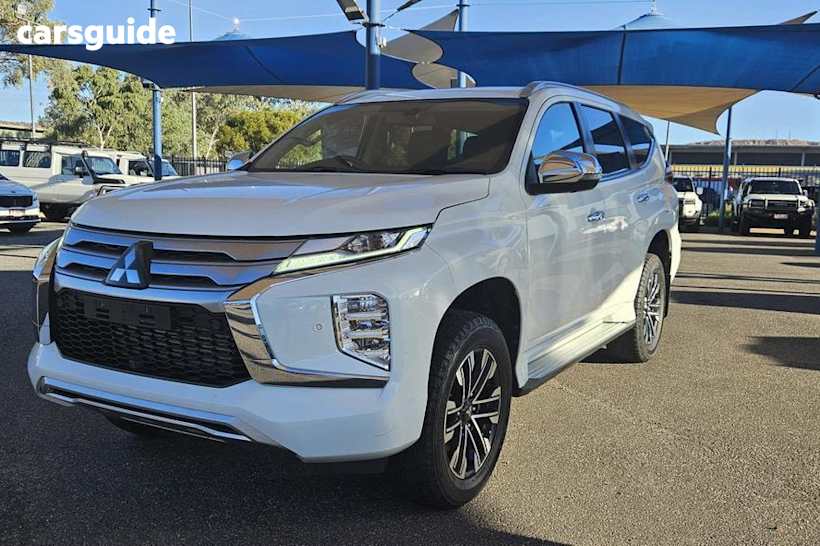 White 2021 Mitsubishi Pajero Wagon Exceeed (4X4) 7 Seat