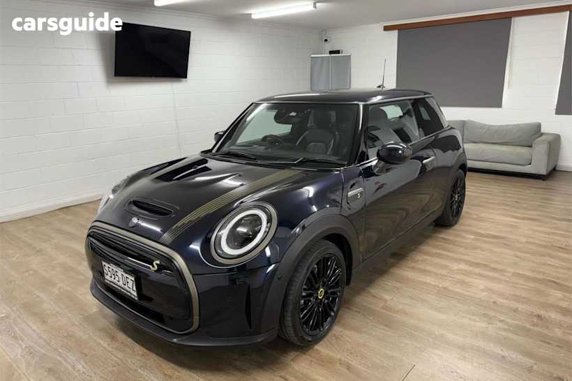 Blue 2023 Mini Cooper Hatchback SE Classic 3D Hatch