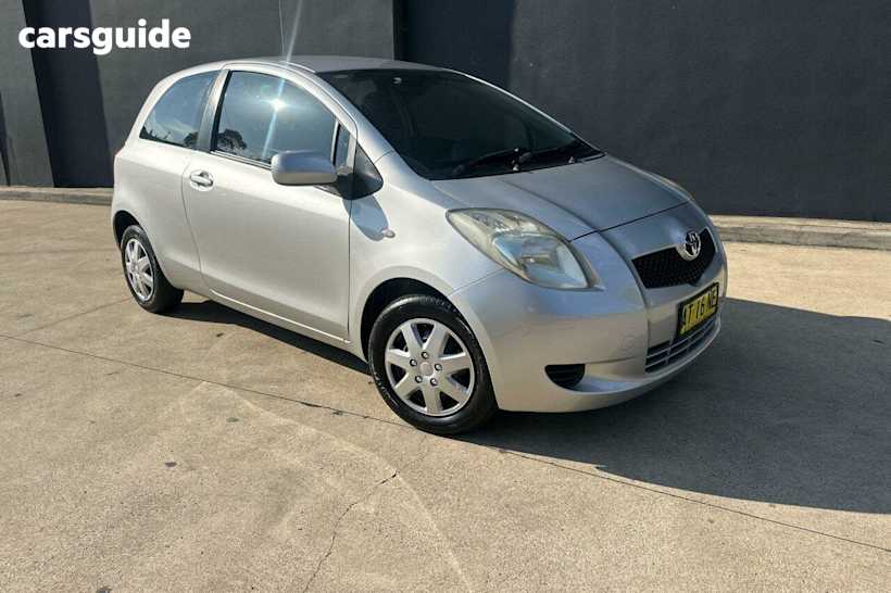 Silver 2007 Toyota Yaris Hatchback YR