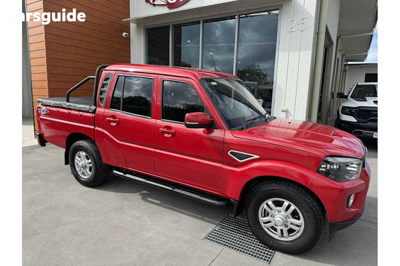 Red 2022 Mahindra PIK-UP OtherCar