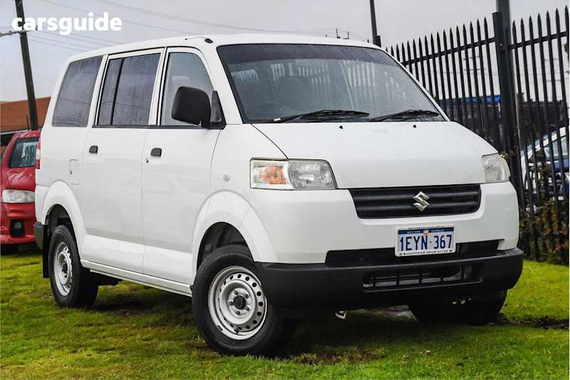 White 2014 Suzuki APV Van