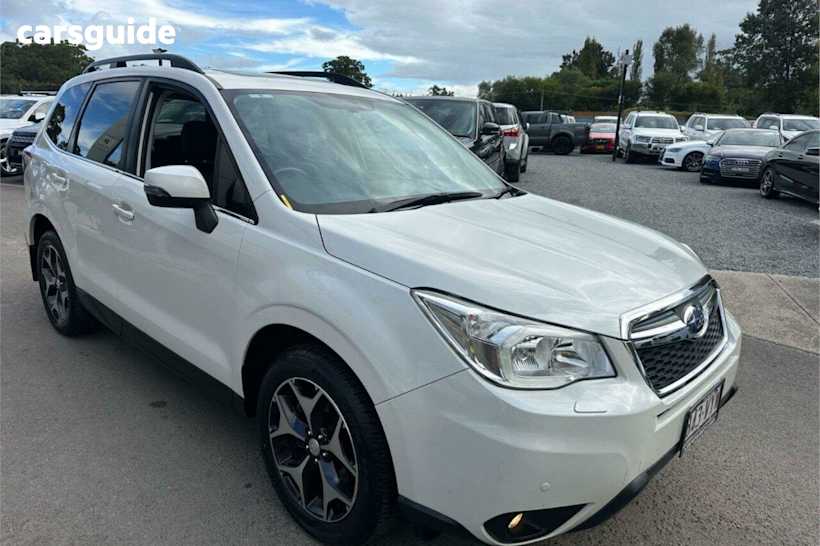 White 2015 Subaru Forester Wagon 2.0D-S