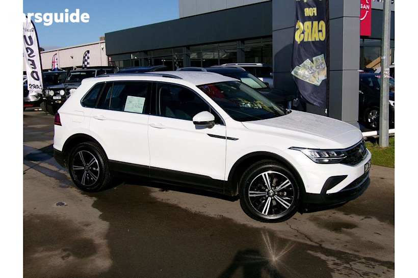 White 2021 Volkswagen Tiguan SUV 110TSI LIFE F