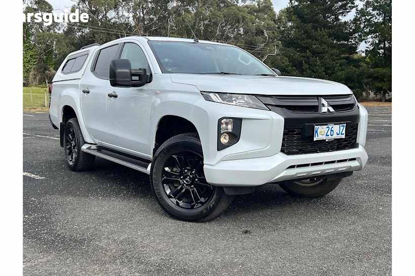 White 2022 Mitsubishi Triton OtherCar GLX-R 4X4